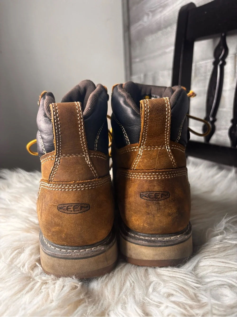Keen Utility Cincinatti US 8.5 Brown Leather Men's Work Boots with Yellow Laces